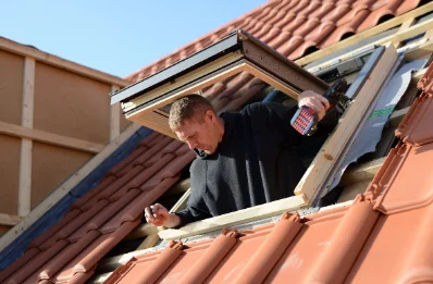 Pose de fenêtres de toit Velux à Caux